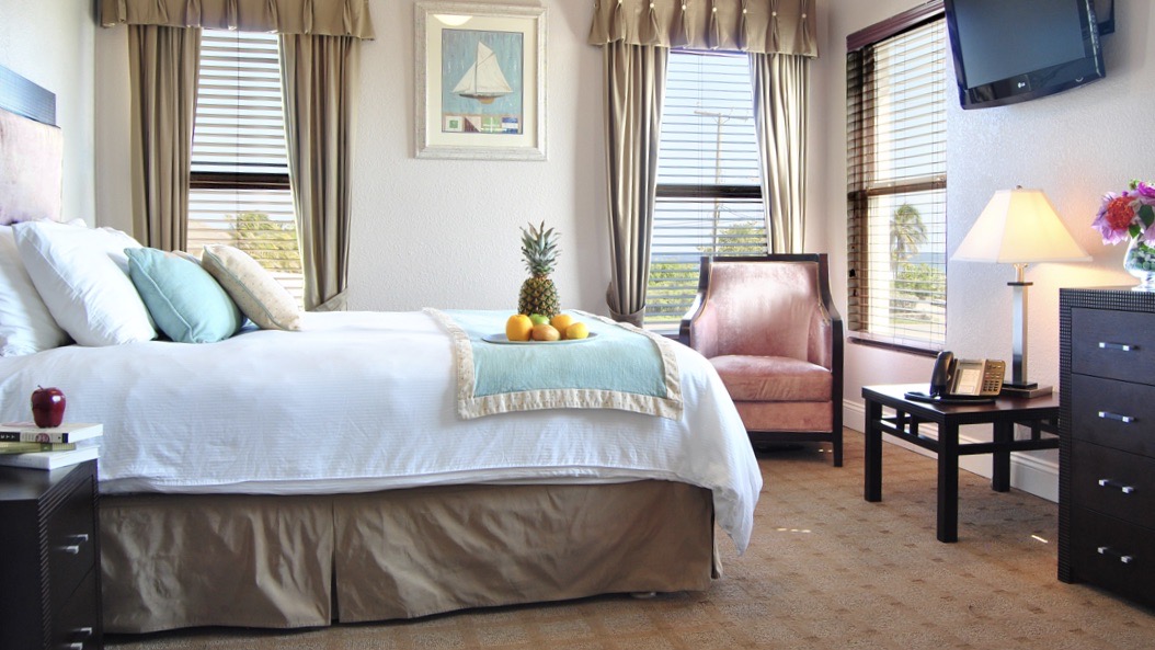 Deluxe-Suite at The Alexander, Cayman Brac